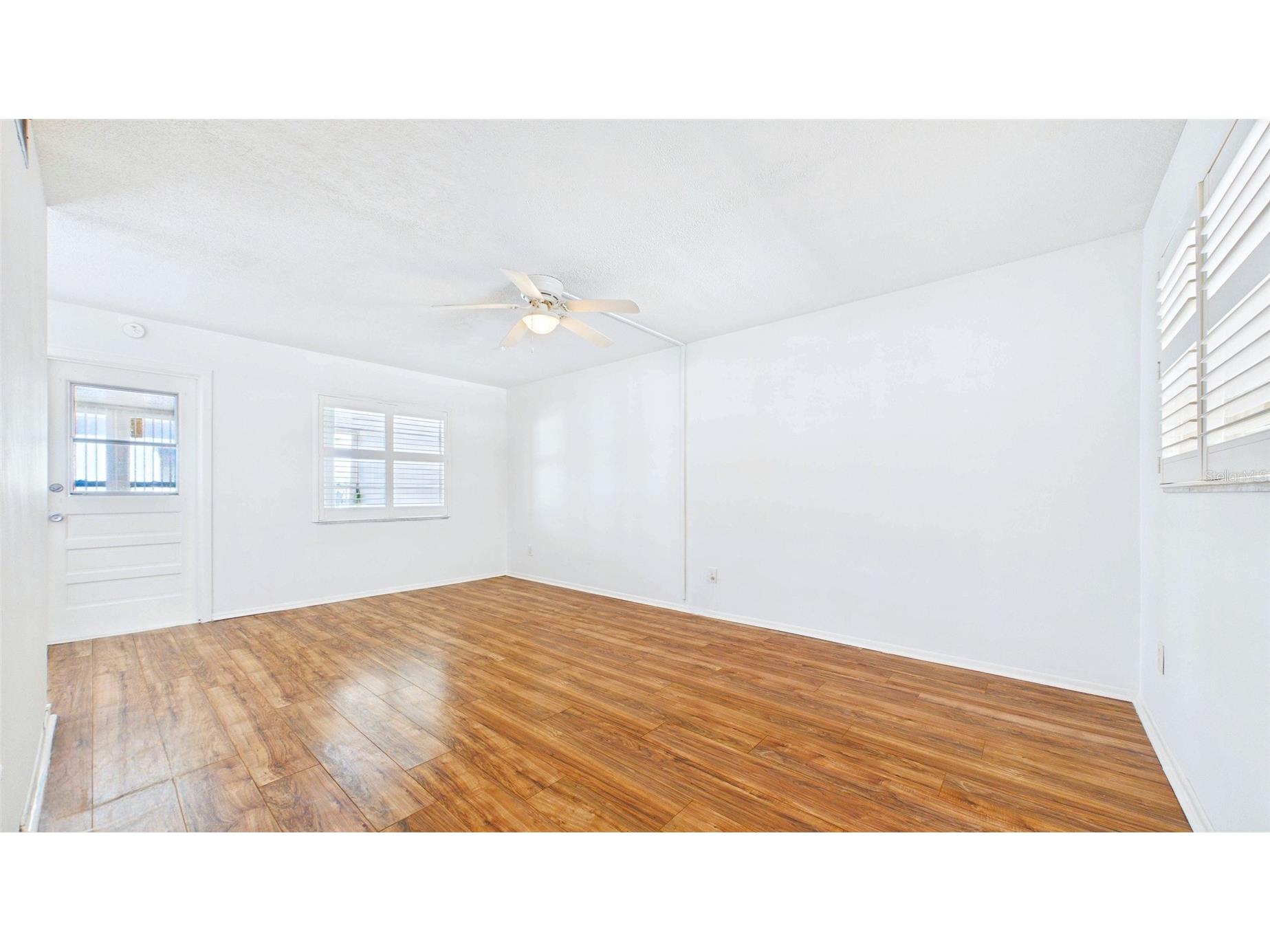 325 Sky Loch Drive W Dunedin FL 34698 TB8503385 image6