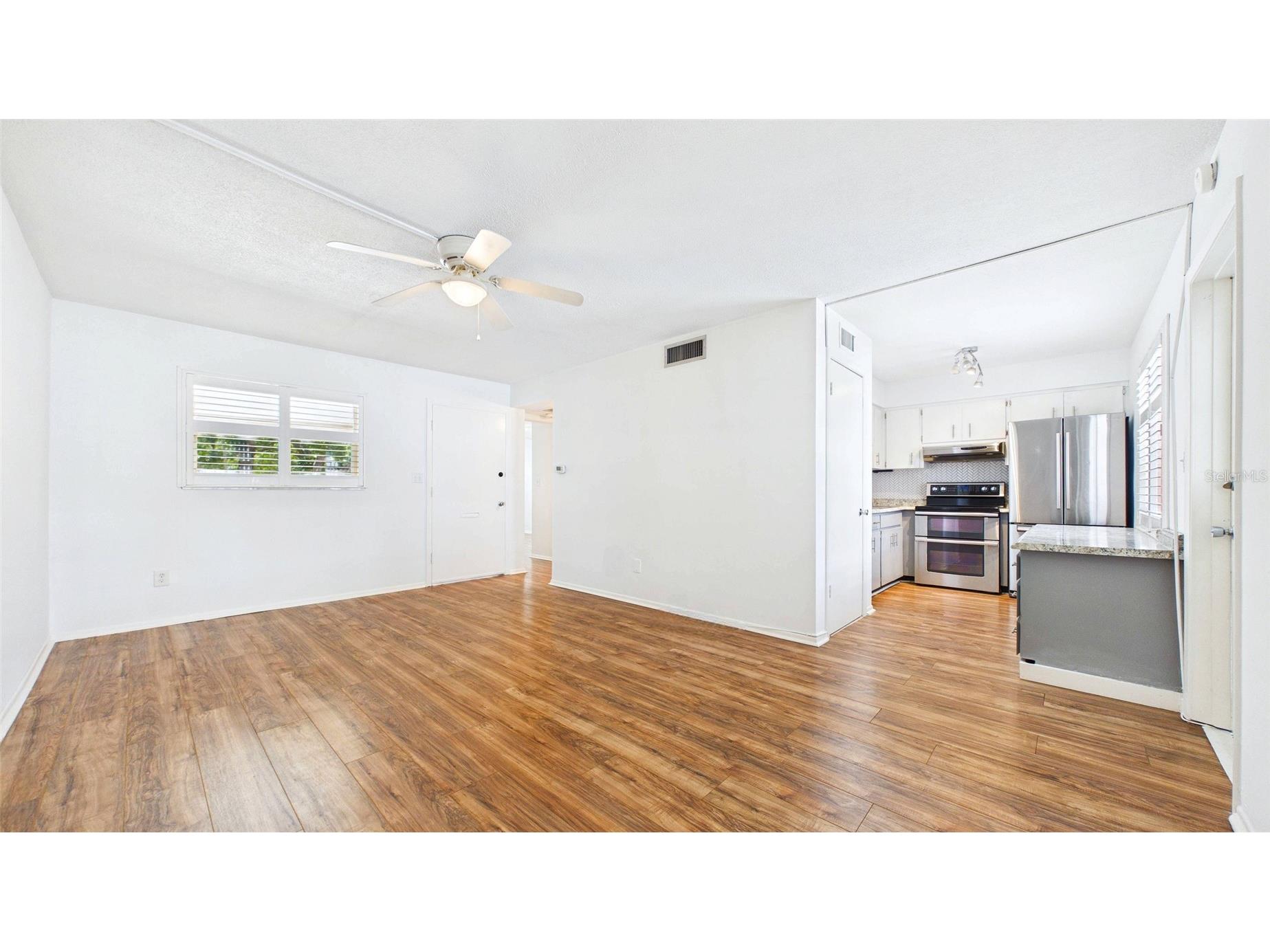 325 Sky Loch Drive W Dunedin FL 34698 TB8503385 image9