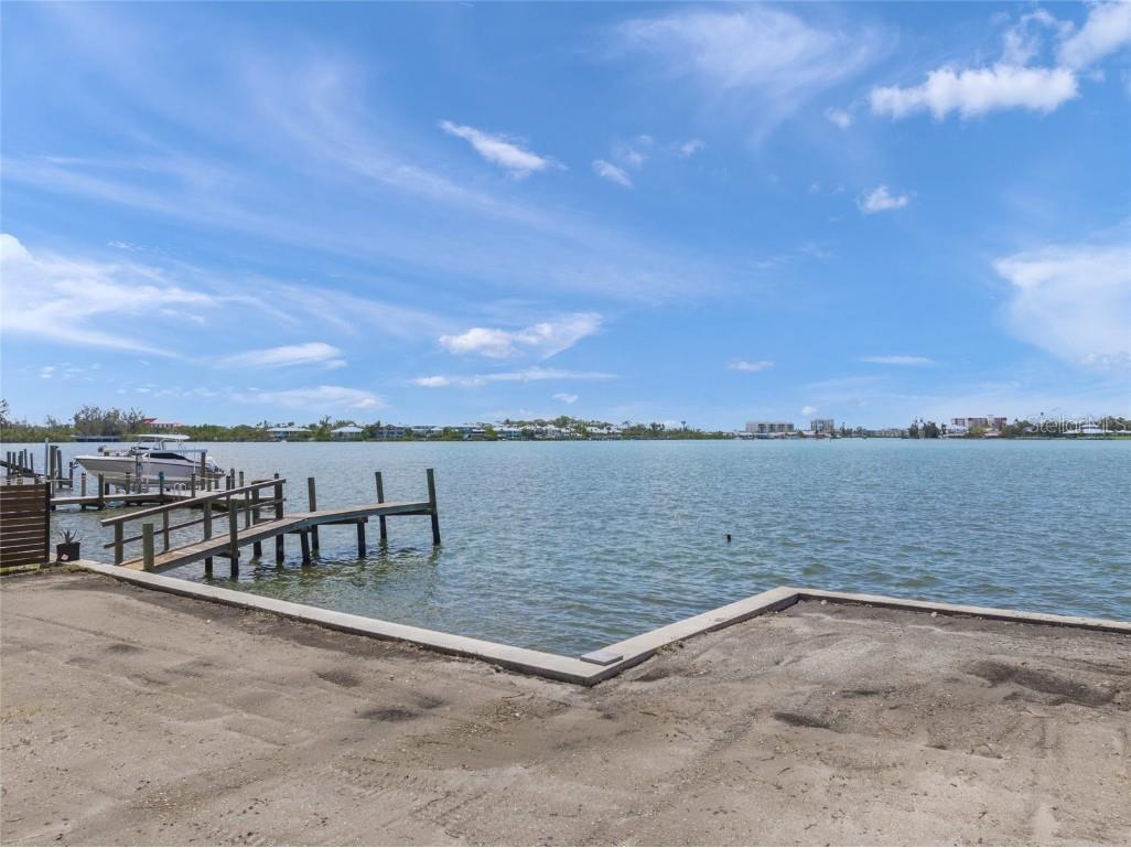 325 Sunrise Drive Nokomis FL 34275 - ROBERT'S BAY A4664568 image8