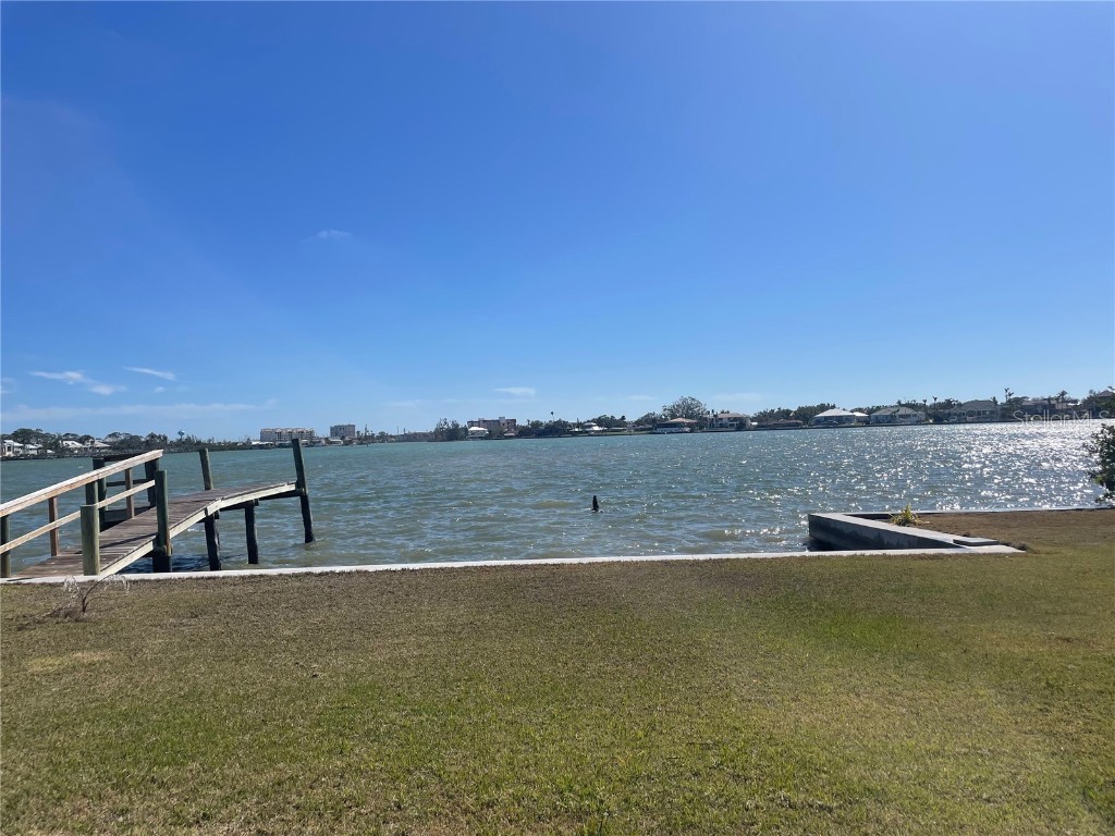 325 Sunrise Drive Nokomis FL 34275 - ROBERTS BAY N6136897 image1