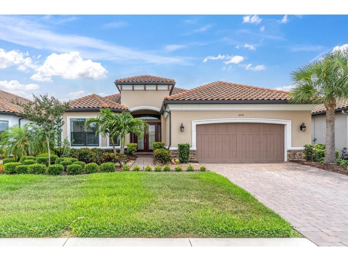 3250 Forsythia Drive Odessa FL 33556 - HUCKLEBERRY POND W7864872 image1