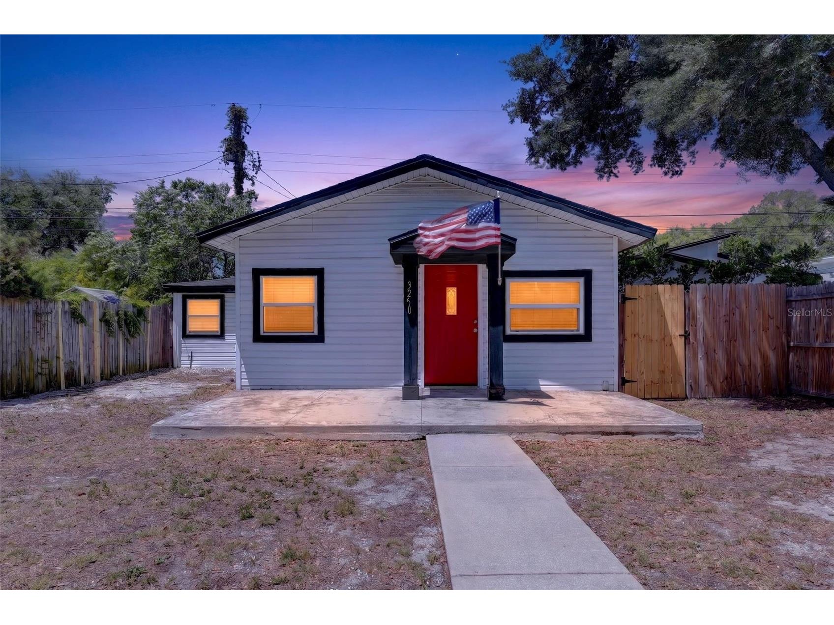 3250 Prescott Street N Saint Petersburg FL 33713 A4690739 image1
