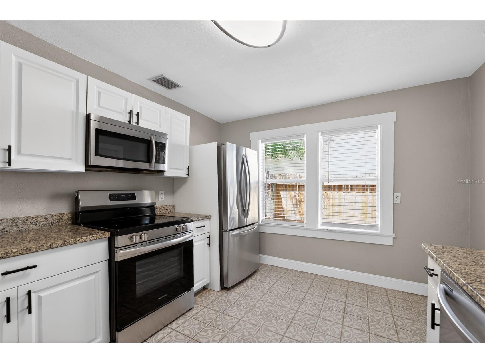 3250 Prescott Street N Saint Petersburg FL 33713 A4690739 image19