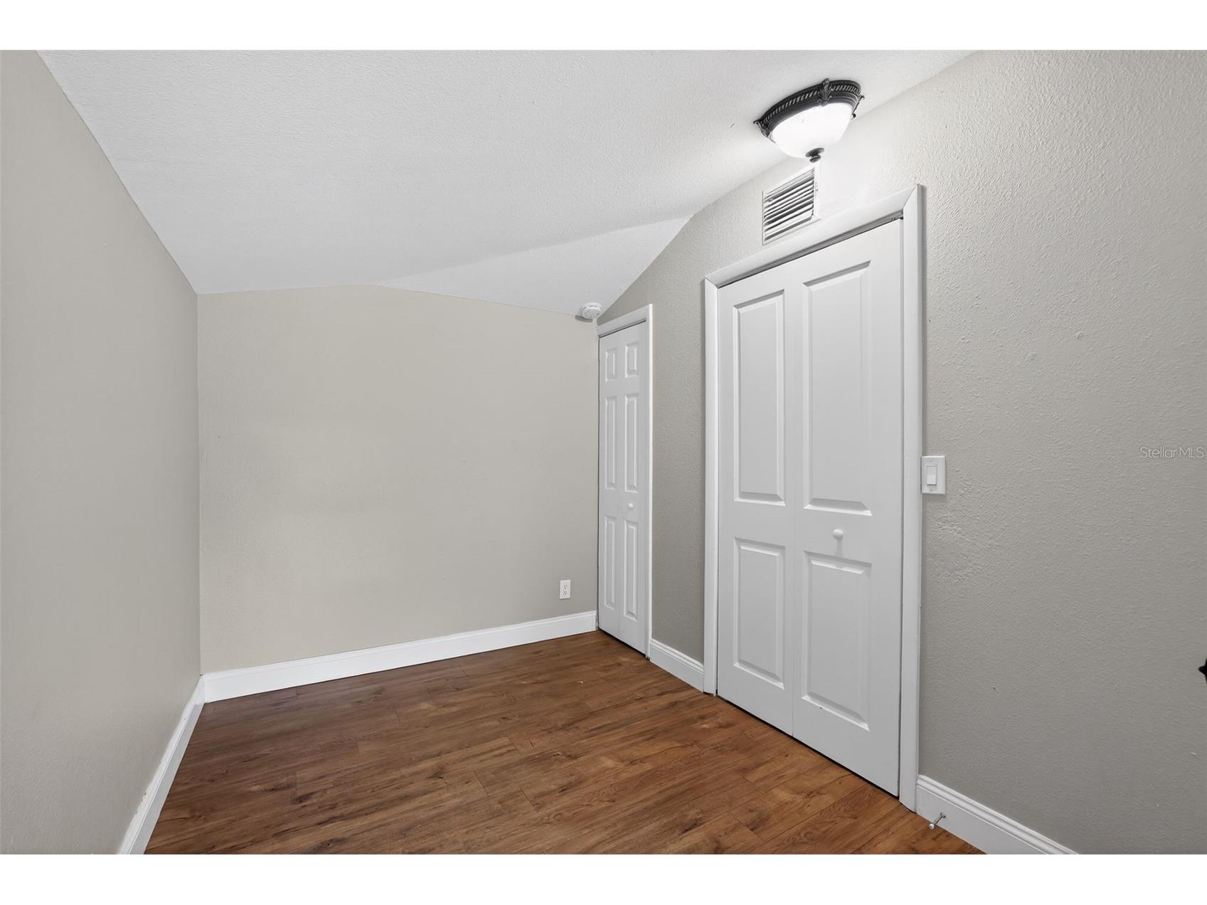 3250 Prescott Street N Saint Petersburg FL 33713 A4690739 image29