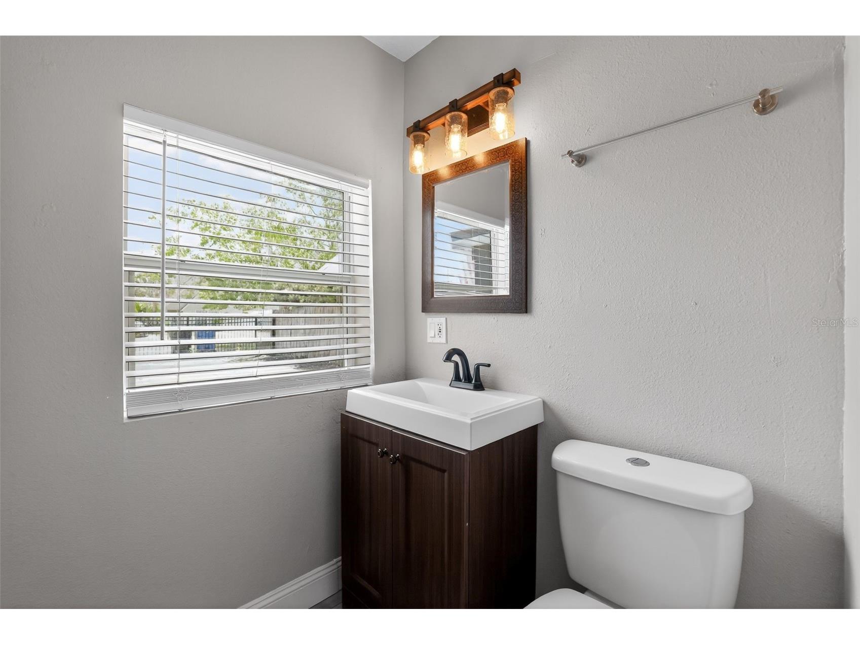 3250 Prescott Street N Saint Petersburg FL 33713 A4690739 image31