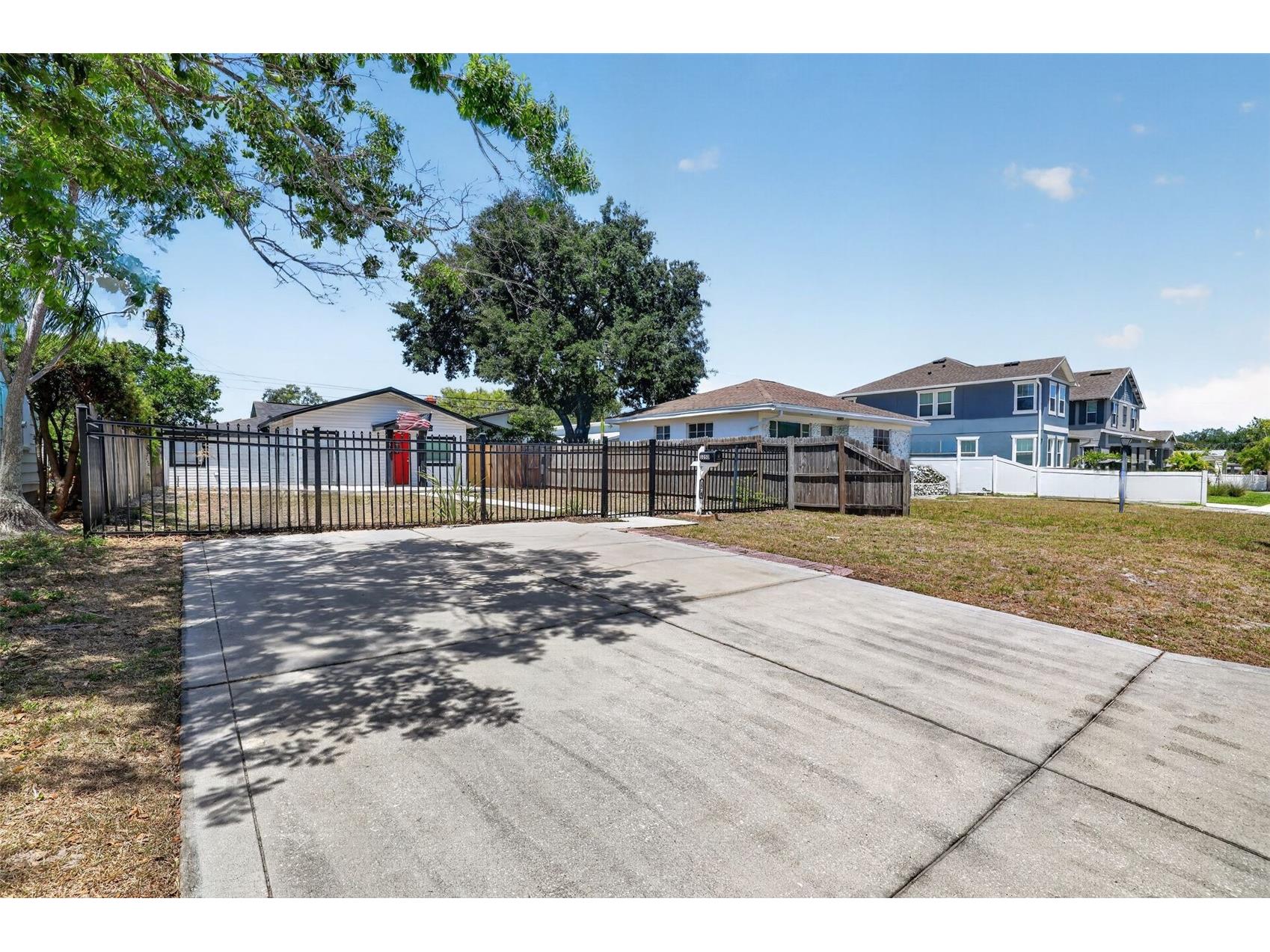 3250 Prescott Street N Saint Petersburg FL 33713 A4690739 image36