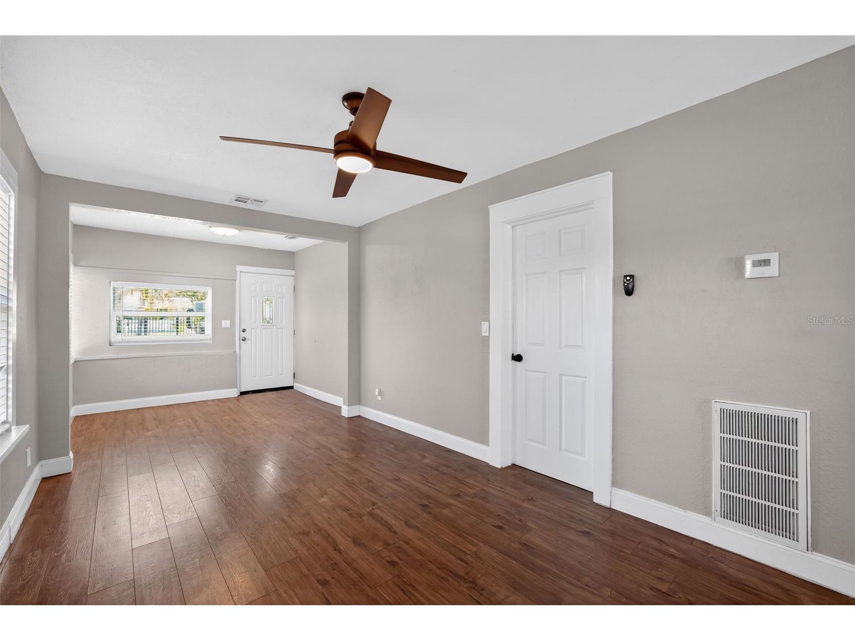 3250 Prescott Street N Saint Petersburg FL 33713 A4690739 image4