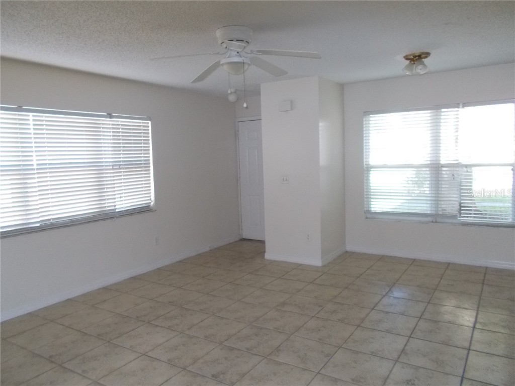 3250 Split Willow Drive Orlando FL 32808 O6357625 image12