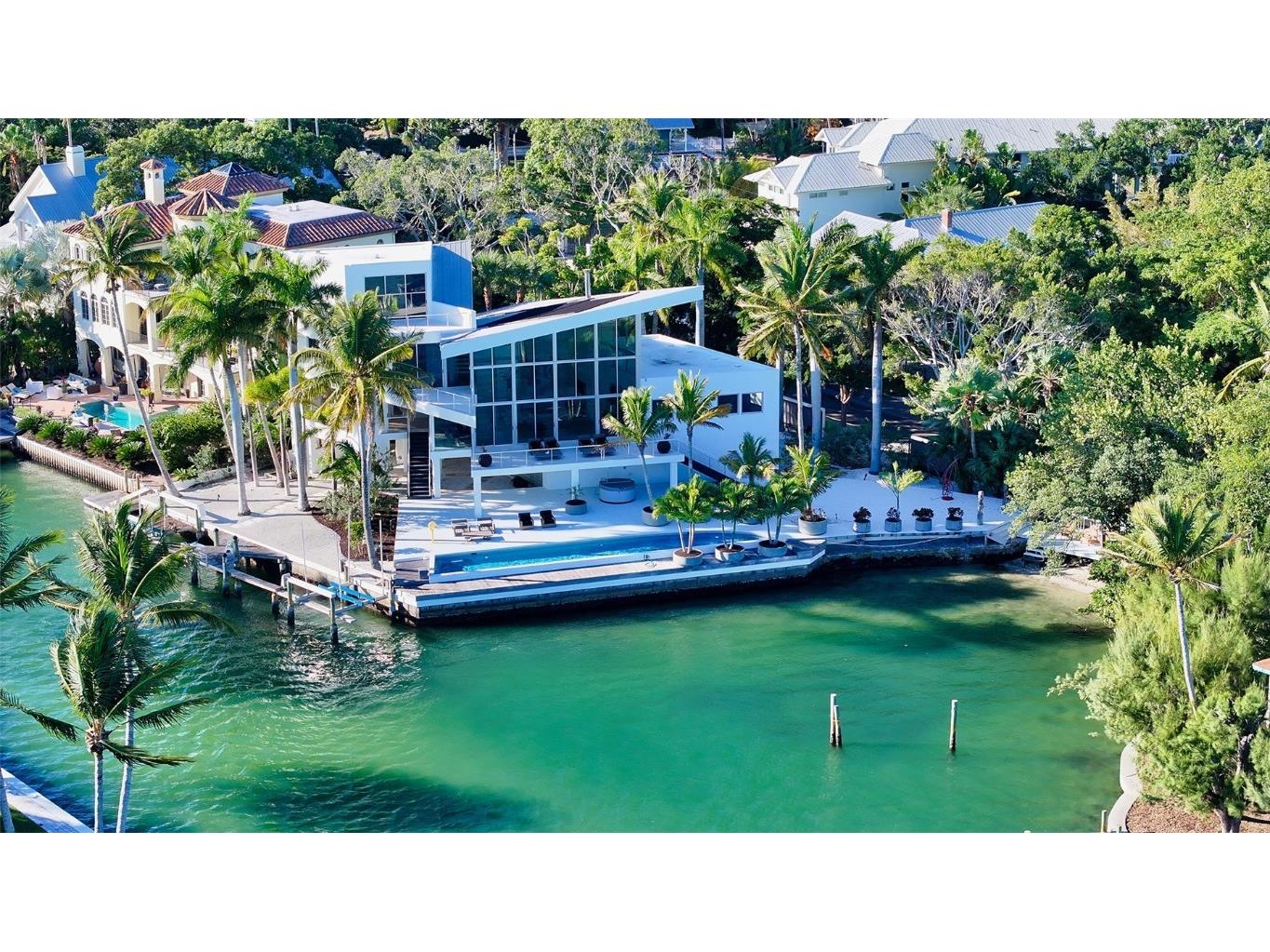 3251 Higel Avenue Sarasota FL 34242 - ROBERTS BAY A4591838 image1