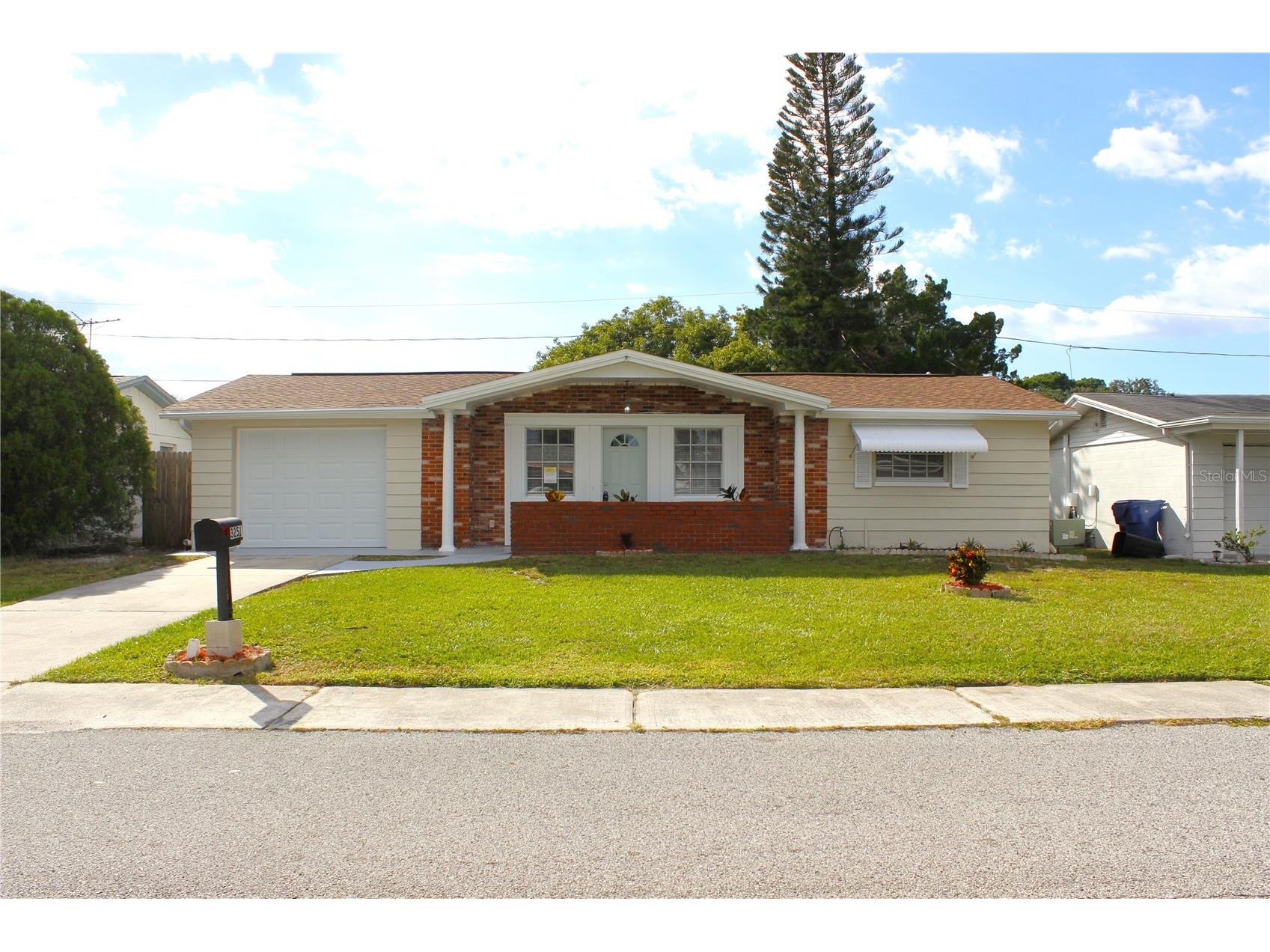 3251 Maitland Drive Holiday FL 34691 W7879925 image1
