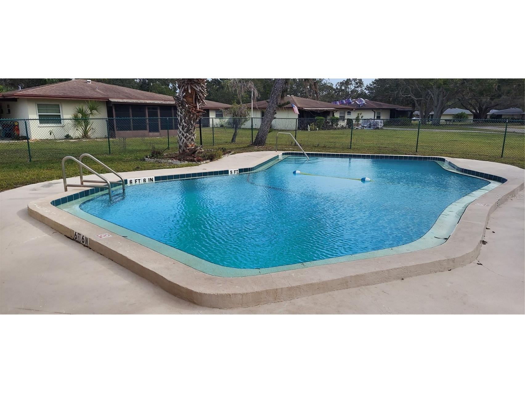 3251 Ramblewood Drive Sarasota FL 34237 N6129956 image1