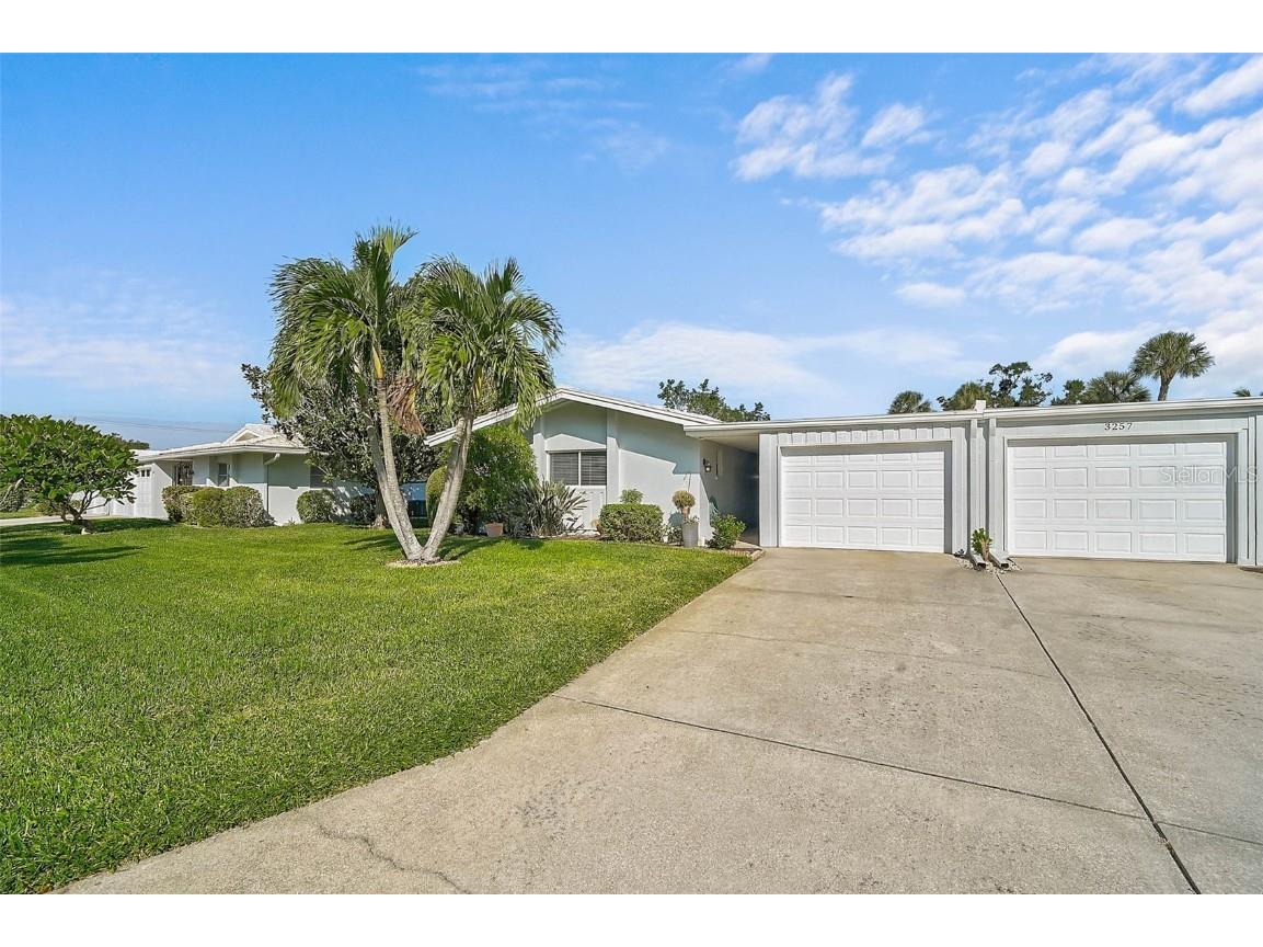 3251 Southfield Lane #917 Sarasota FL 34239 A4670158 image1
