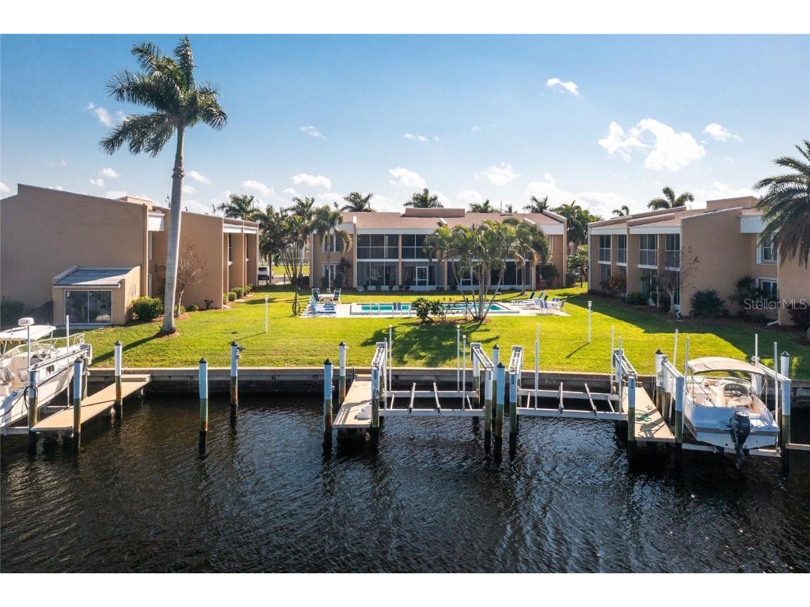 3251 White Ibis Court #B2 Punta Gorda FL 33950 C7485895 image1