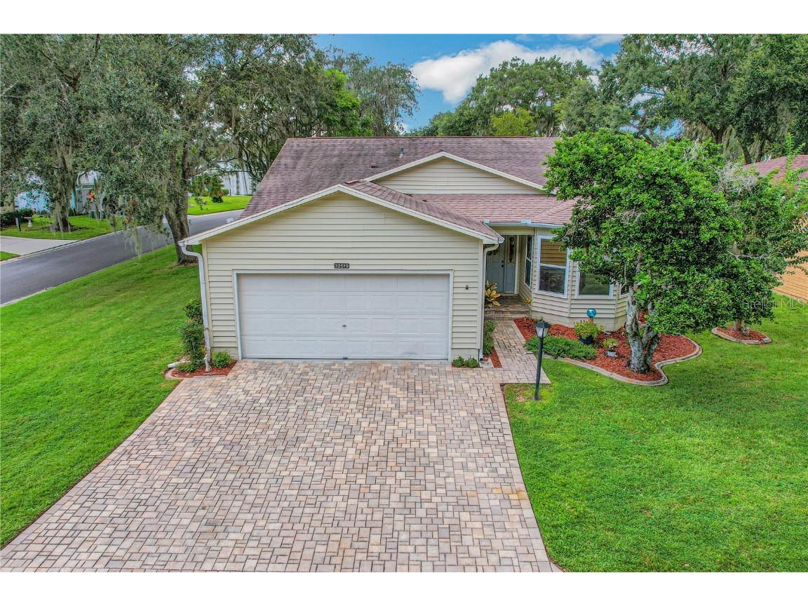 32519 Oak Park Drive Leesburg FL 34748 G5073527 image1