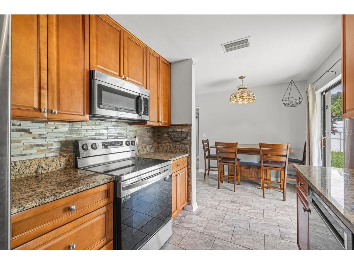 3252 21st Place SW Largo FL 33774 TB8418735 image14