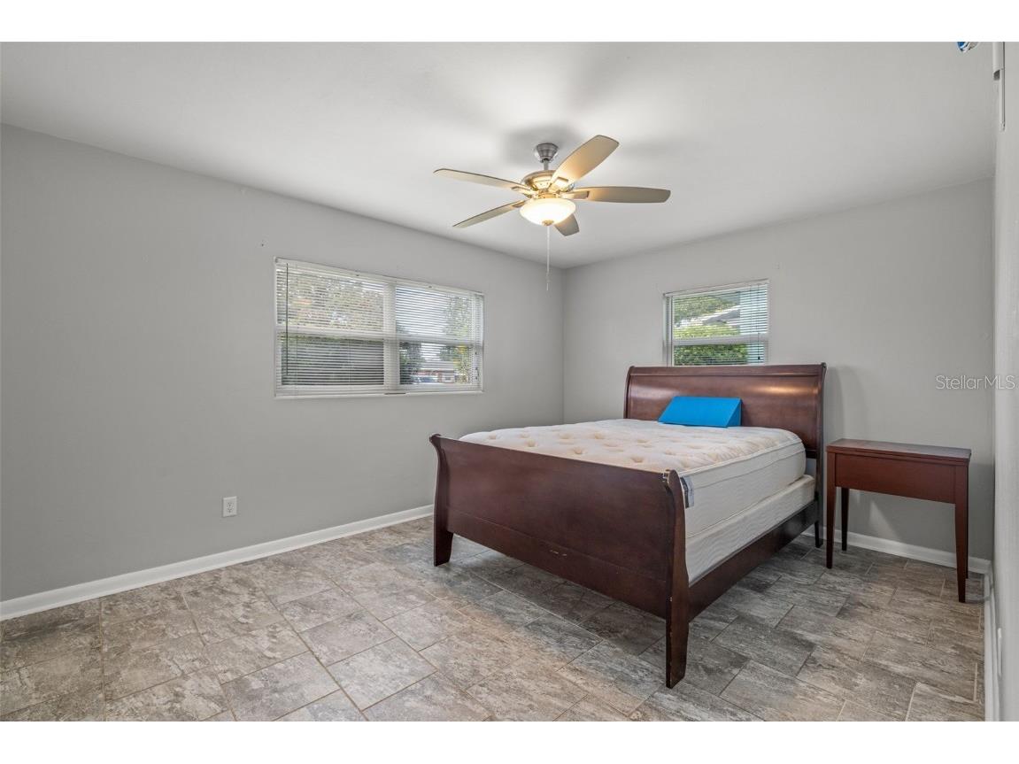 3252 21st Place SW Largo FL 33774 TB8418735 image16