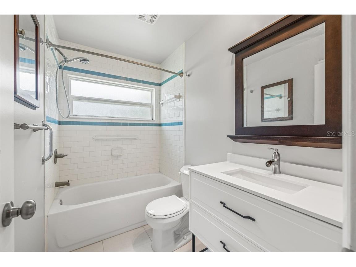 3252 21st Place SW Largo FL 33774 TB8418735 image17