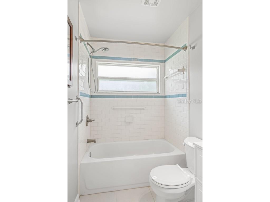 3252 21st Place SW Largo FL 33774 TB8418735 image18