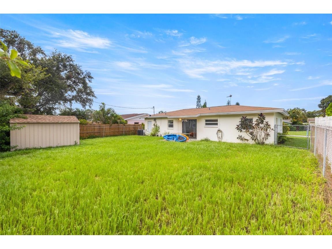 3252 21st Place SW Largo FL 33774 TB8418735 image23