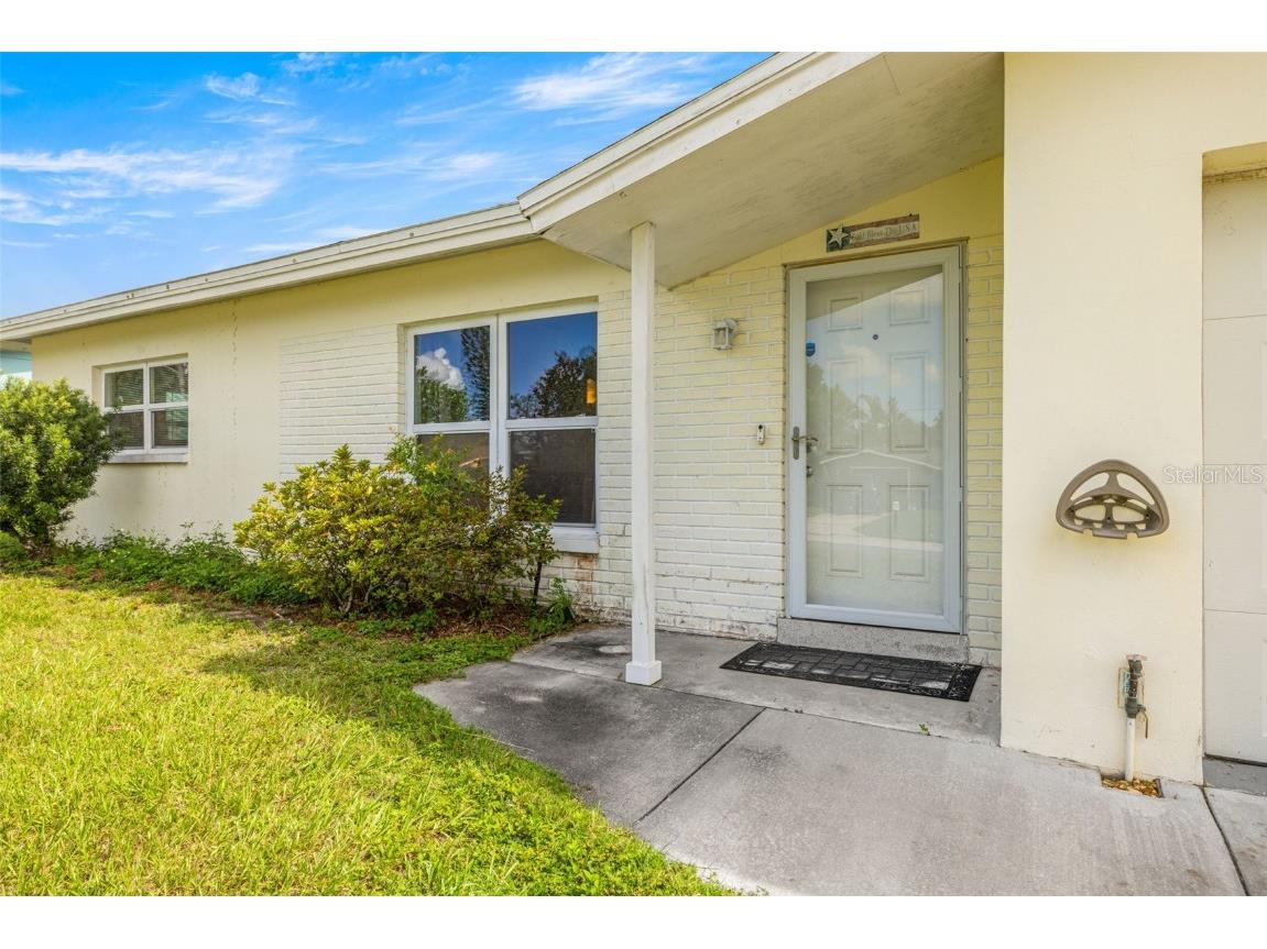 3252 21st Place SW Largo FL 33774 TB8418735 image4