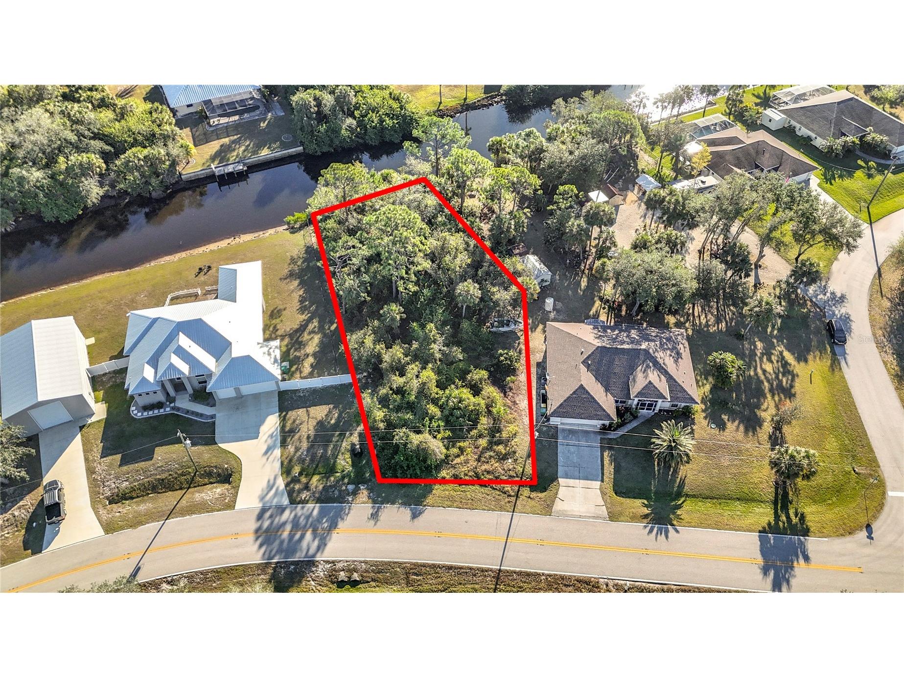3252 Como Street Port Charlotte FL 33948 - COMO WATERWAY A4681906 image1