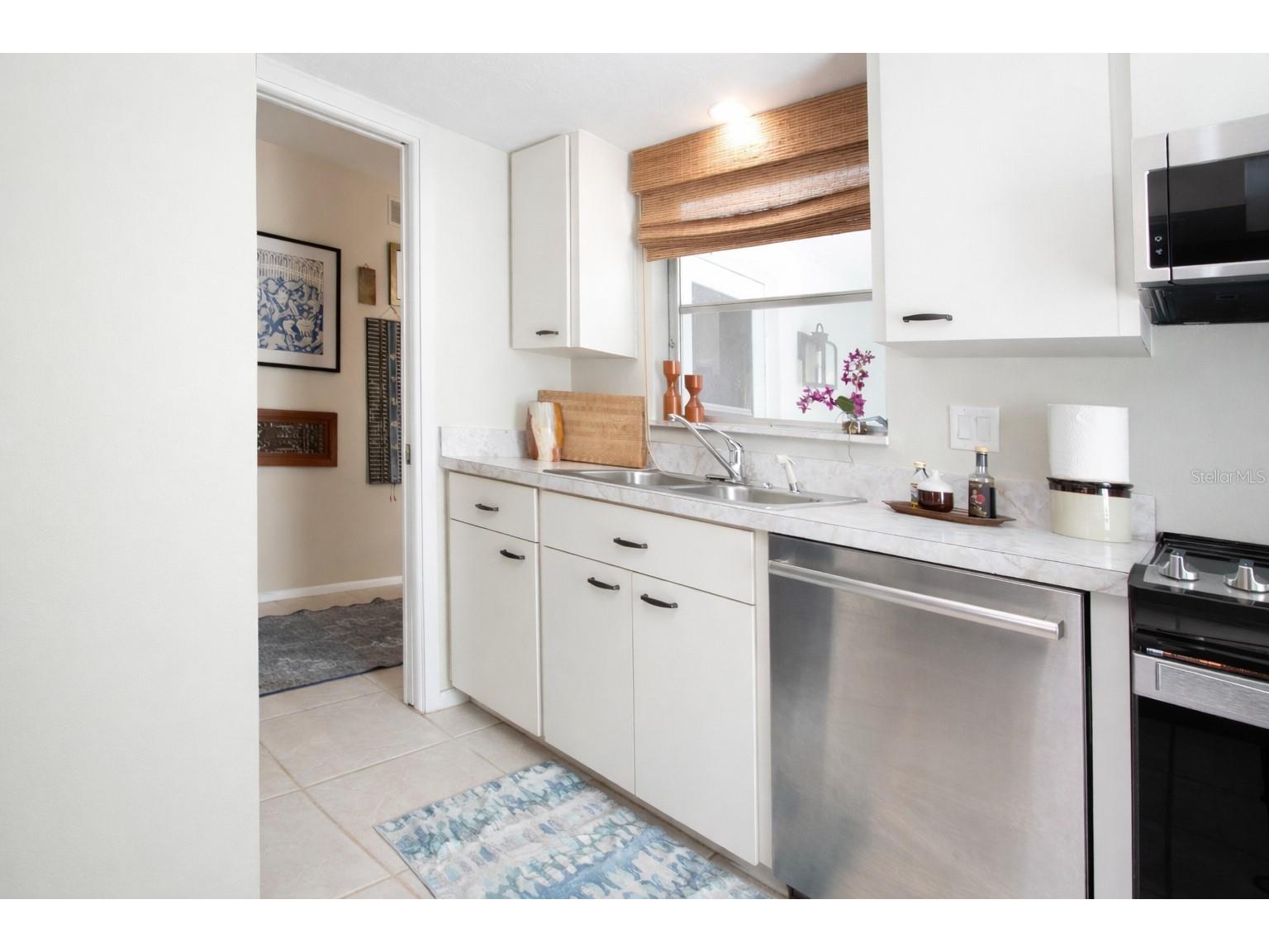 3252 Westford Lane #122 Sarasota FL 34231 A4688937 image25