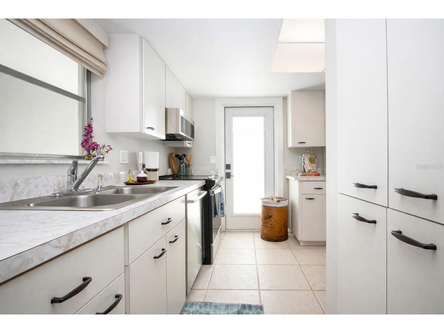 3252 Westford Lane #122 Sarasota FL 34231 A4688937 image29
