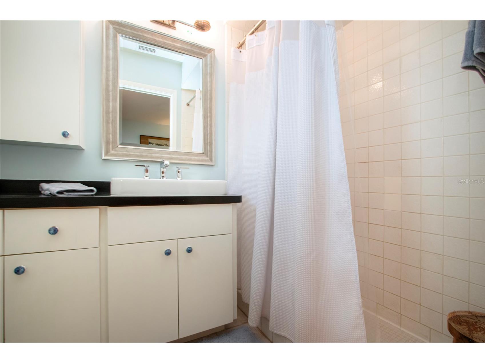 3252 Westford Lane #122 Sarasota FL 34231 A4688937 image43
