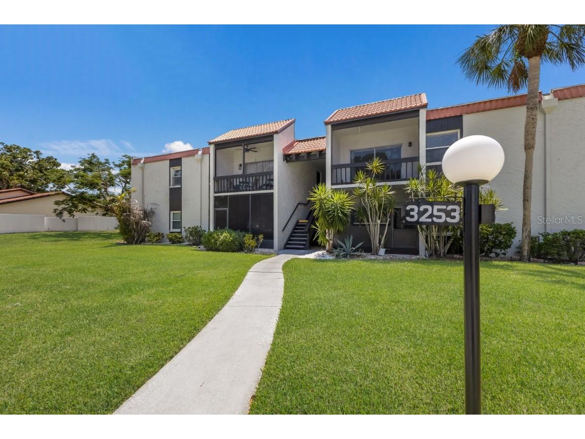 3253 Beneva Road #103 Sarasota FL 34232 A4653618 image1