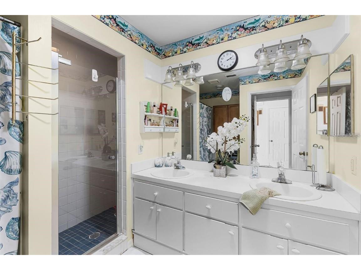 32537 Oak Park Drive Leesburg FL 34748 S5138556 image2