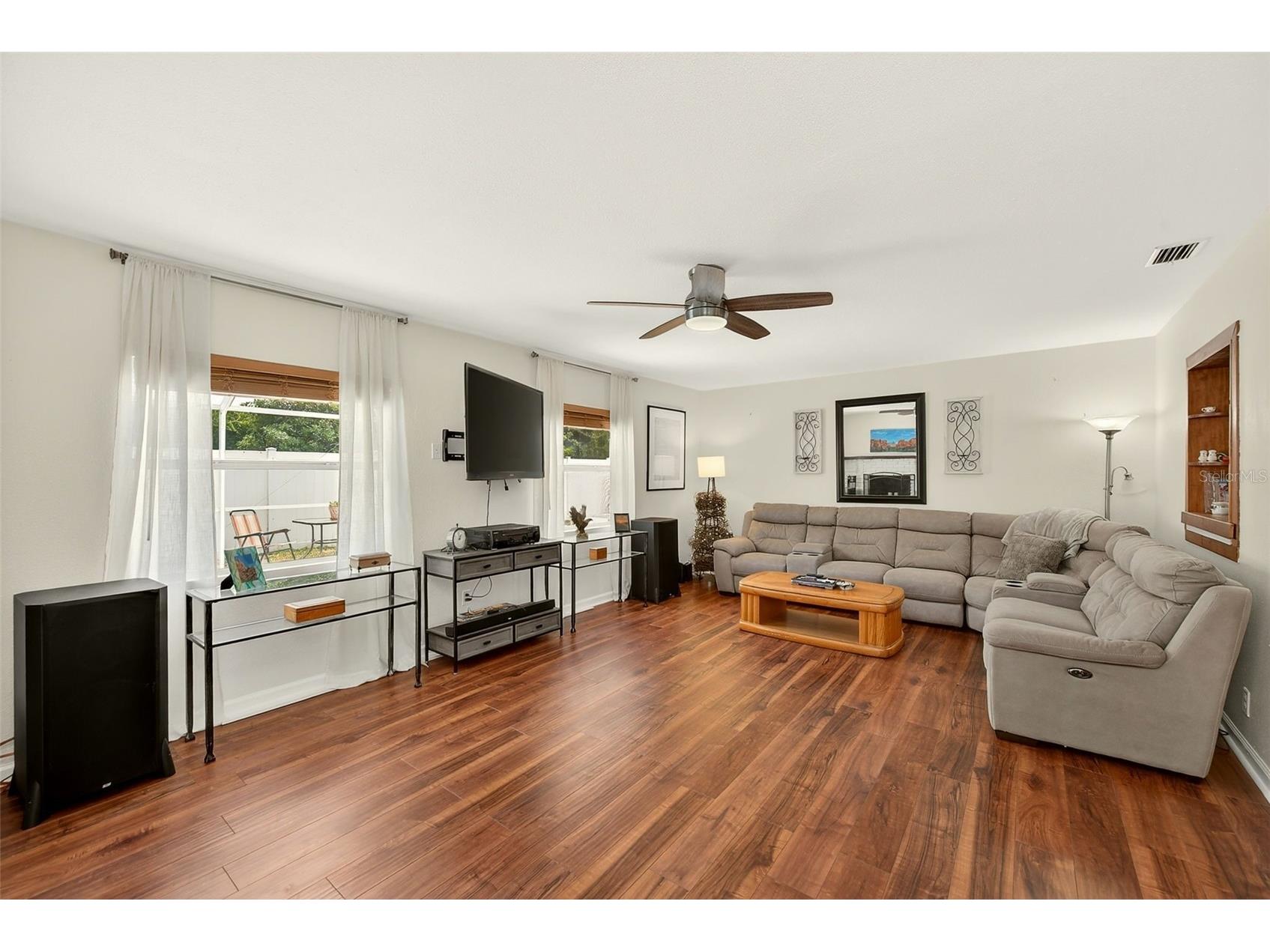 3255 57th Street N Saint Petersburg FL 33710 TB8507008 image10