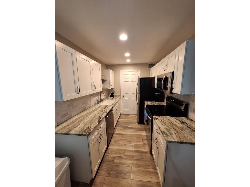 3255 Beneva Road #102 Sarasota FL 34232 N6135403 image17