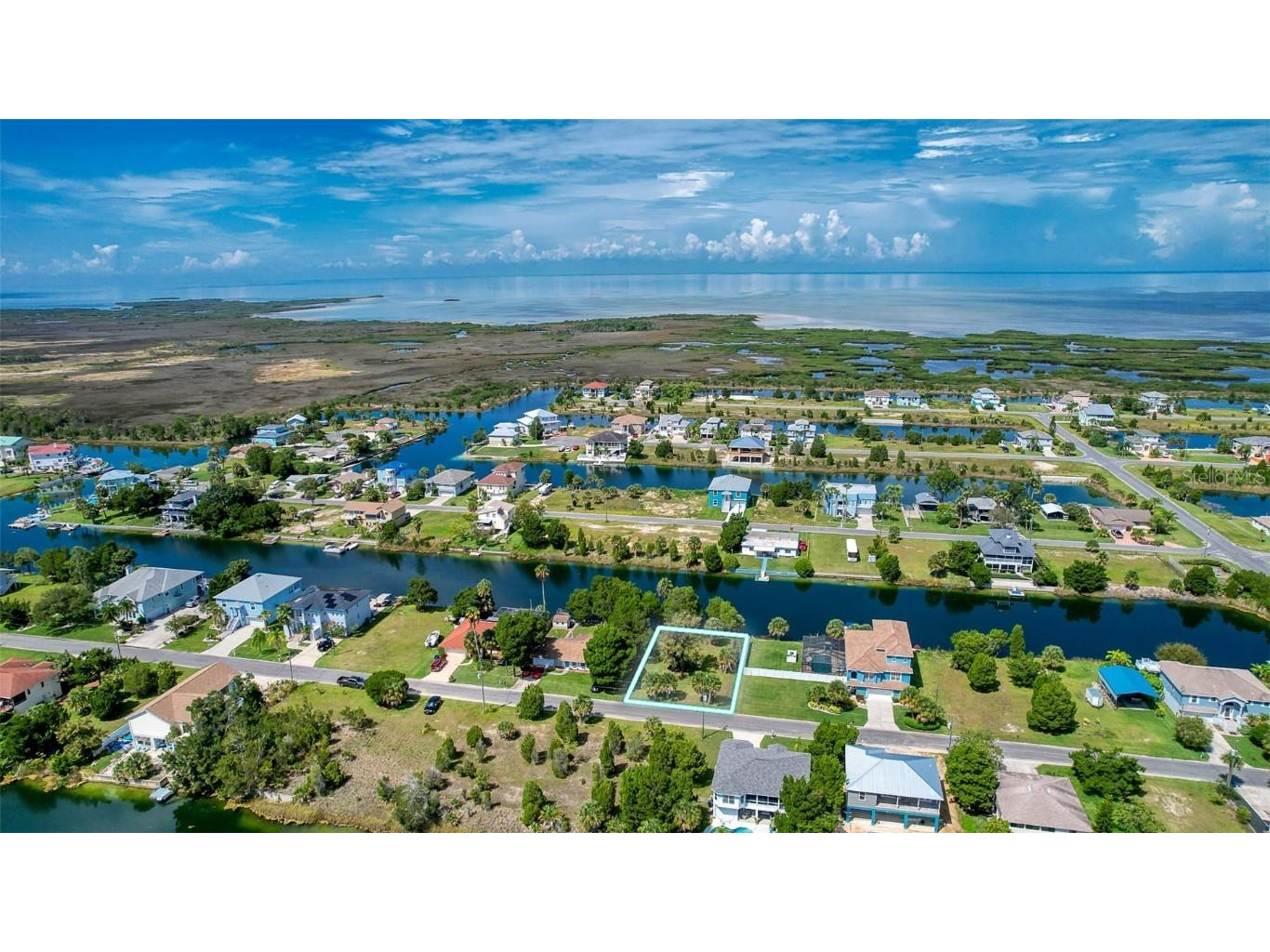 3255 Hibiscus Drive Hernando Beach FL 34607 - GULF OF MEXICO T3399416 image1