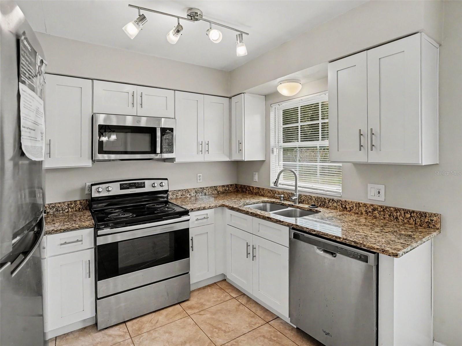 3255 Kelvington Drive Orlando FL 32810 O6417658 image4