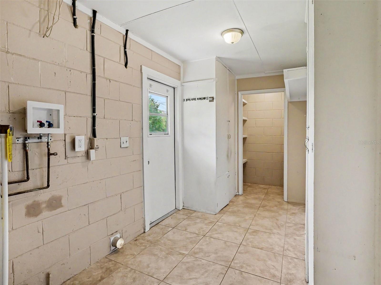 3255 Kelvington Drive Orlando FL 32810 O6417658 image7