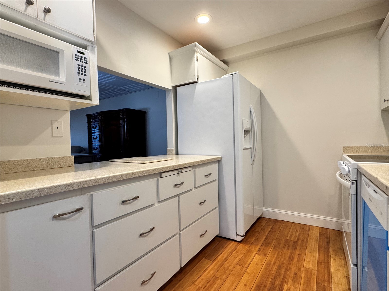 3255 Ramblewood Place Sarasota FL 34237 A4690822 image5