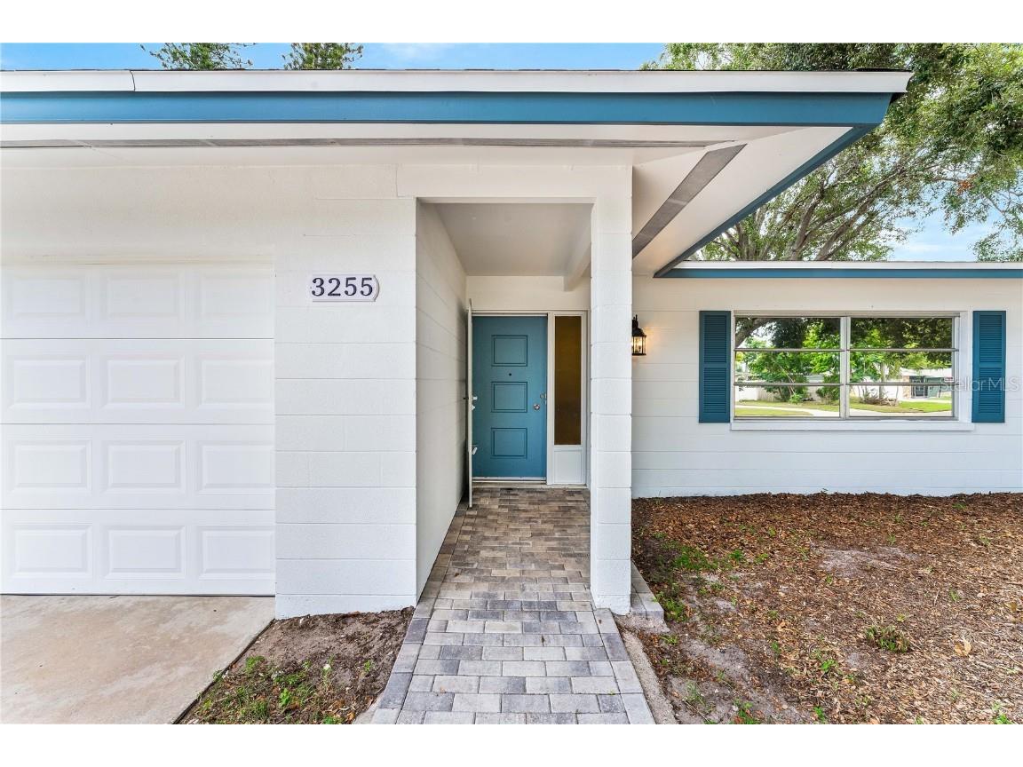 3255 S Lockwood Ridge Road Sarasota FL 34239 A4583402 image1