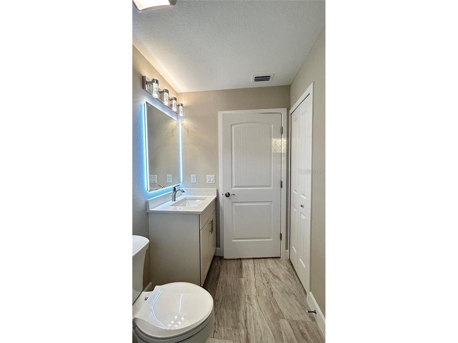 3255 Thurston Avenue North Port FL 34288 C7526782 image18