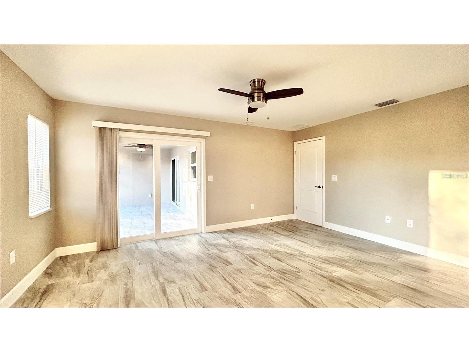3255 Thurston Avenue North Port FL 34288 C7526782 image4