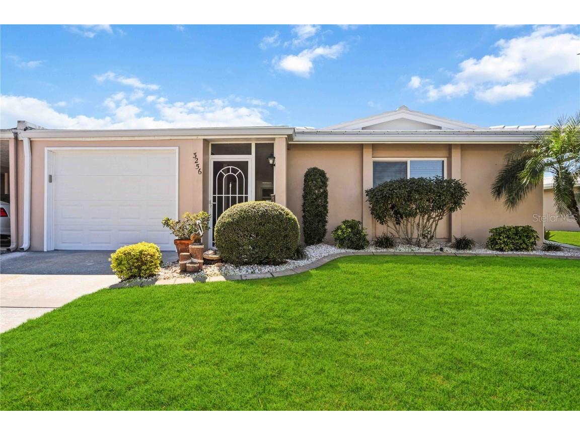 3256 Brunswick Lane #708 Sarasota FL 34239 A4600500 image1