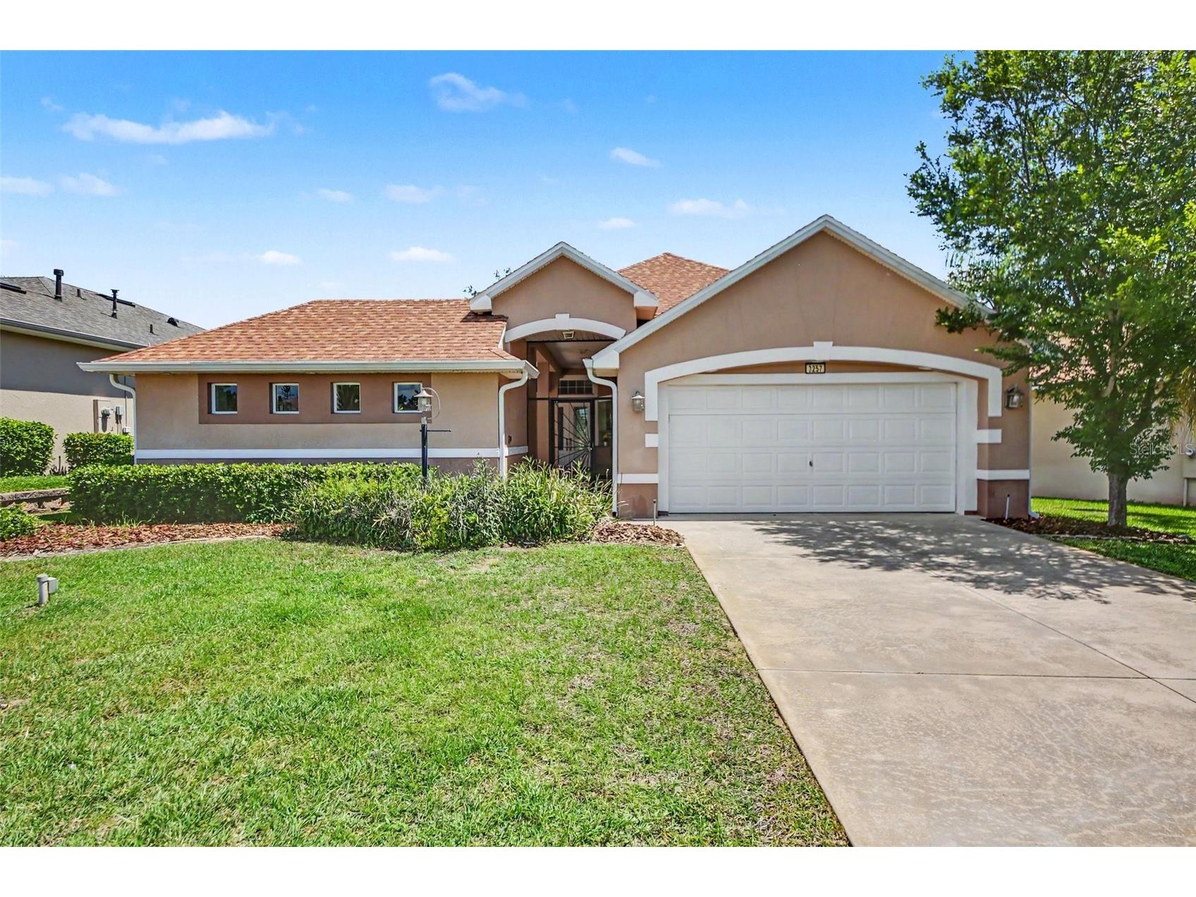 3257 Baltic Sea Boulevard Tavares FL 32778 - LITTLE LAKE HARRIS / CHAIN G5112738 image2
