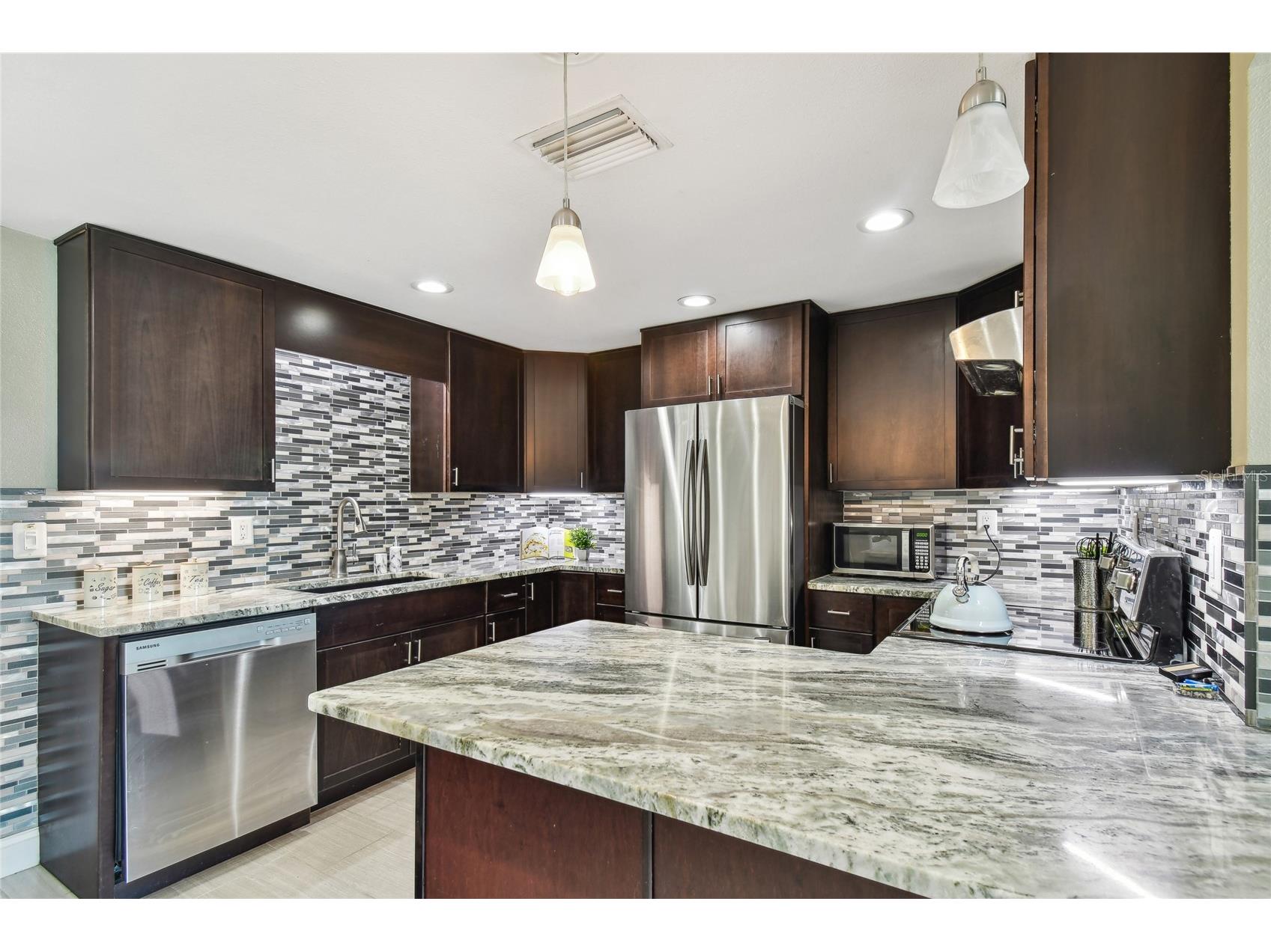 3257 Masonville Loop Holiday FL 34691 TB8488882 image12