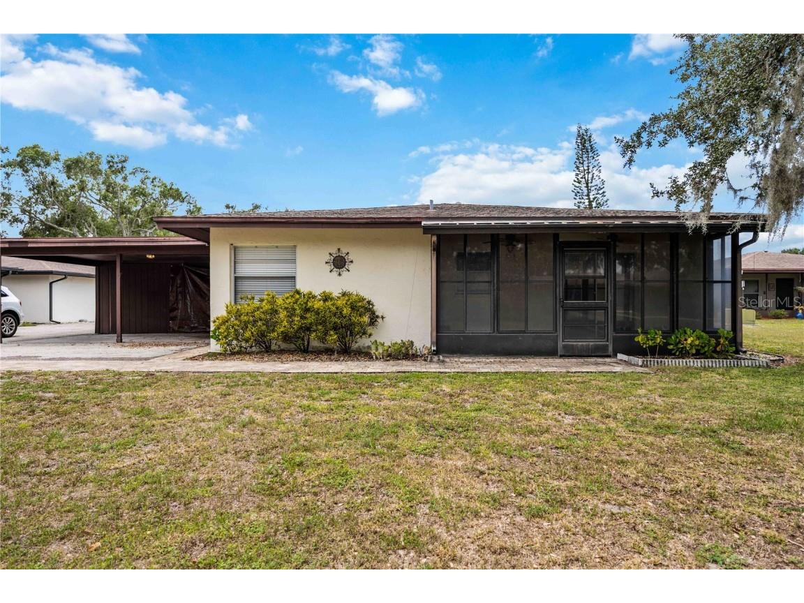 3257 Ramblewood Circle Sarasota FL 34237 A4576849 image1