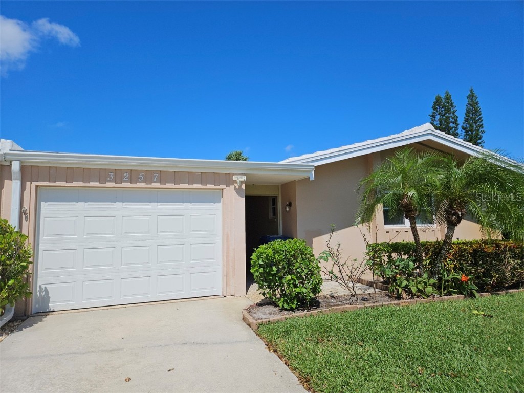 3257 Southfield Lane #918 Sarasota FL 34239 A4624841 image1