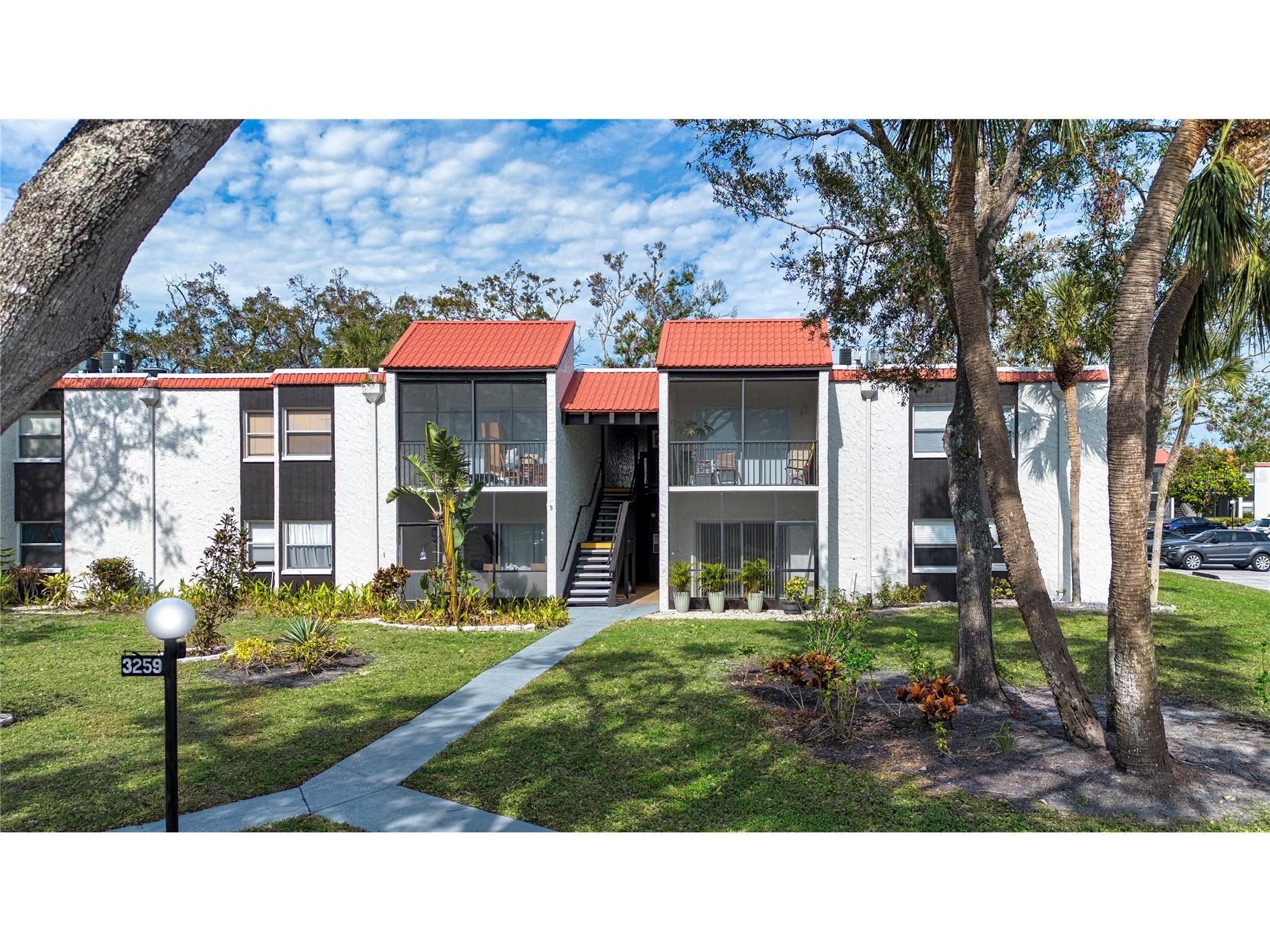 3259 Beneva Road #102 Sarasota FL 34232 A4636261 image1