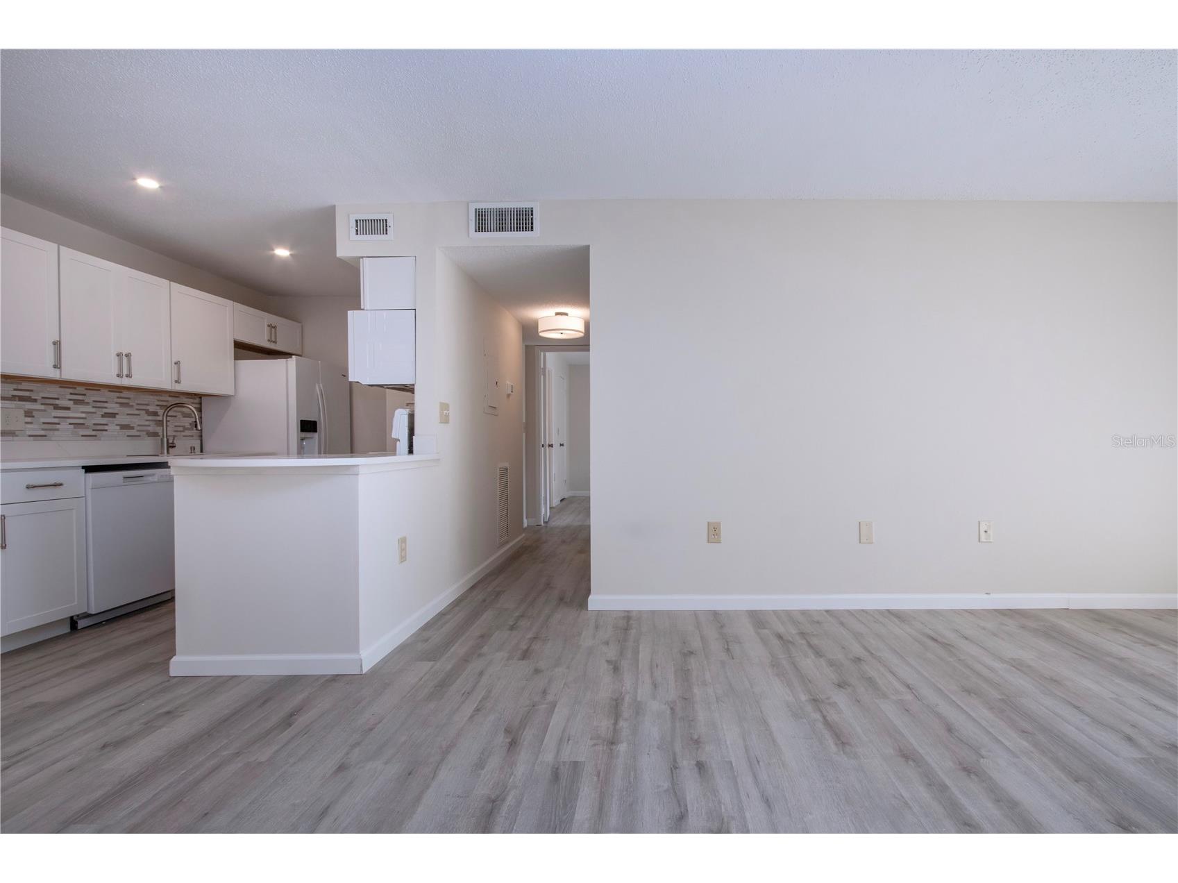 3259 Beneva Road #102 Sarasota FL 34232 A4636261 image9