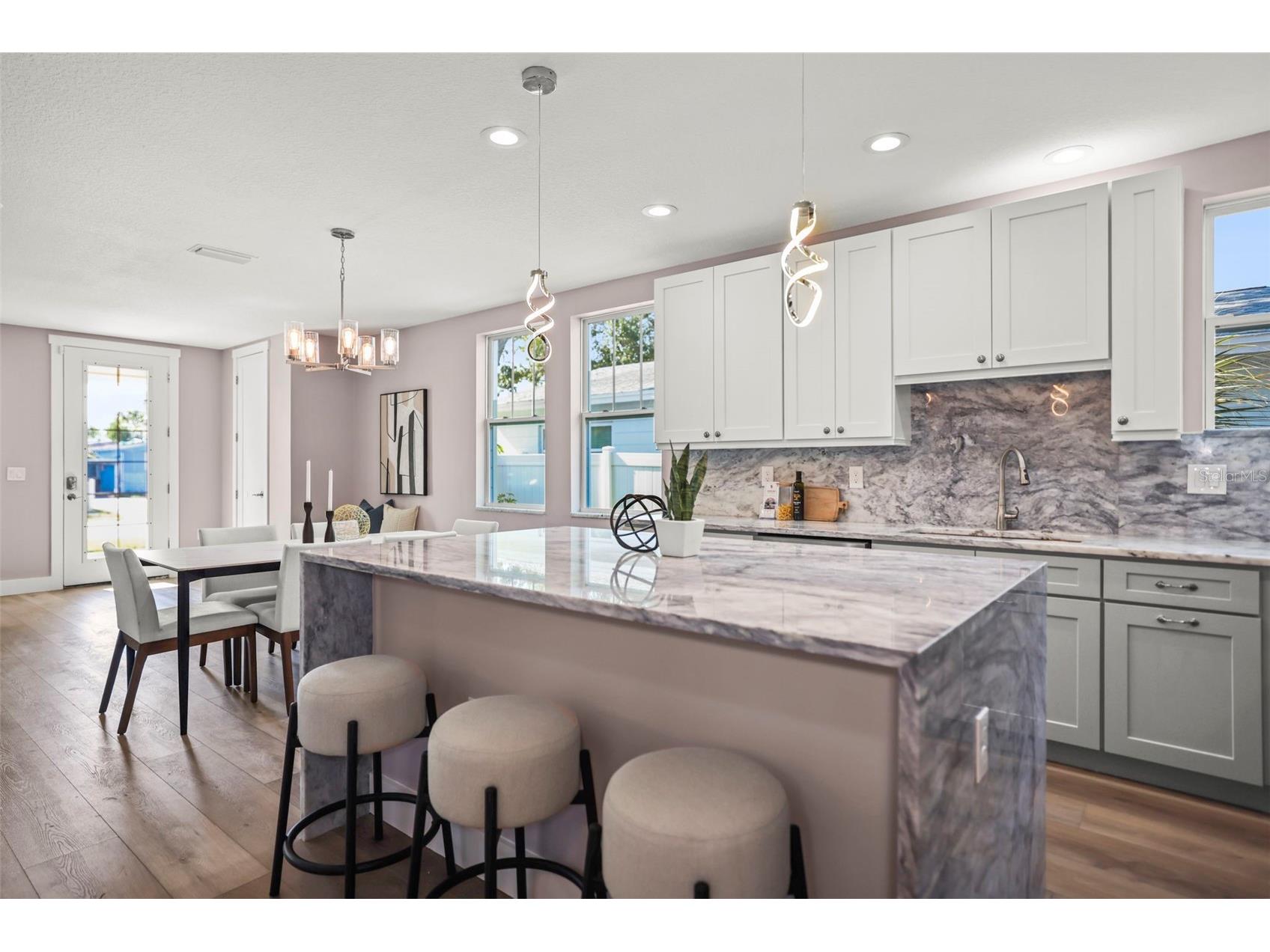 3259 Emerson Avenue S Saint Petersburg FL 33712 TB8507364 image7