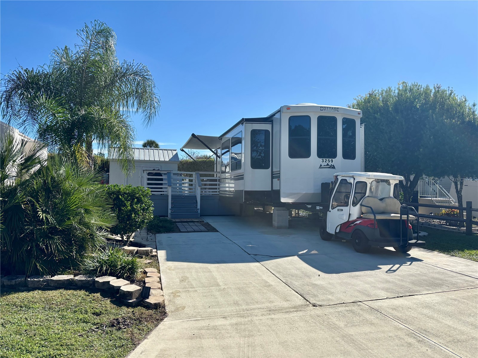 3259 NE 102nd Avenue Road Silver Springs FL 34488 - OCKLAWAHA RIVER OM712458 image1