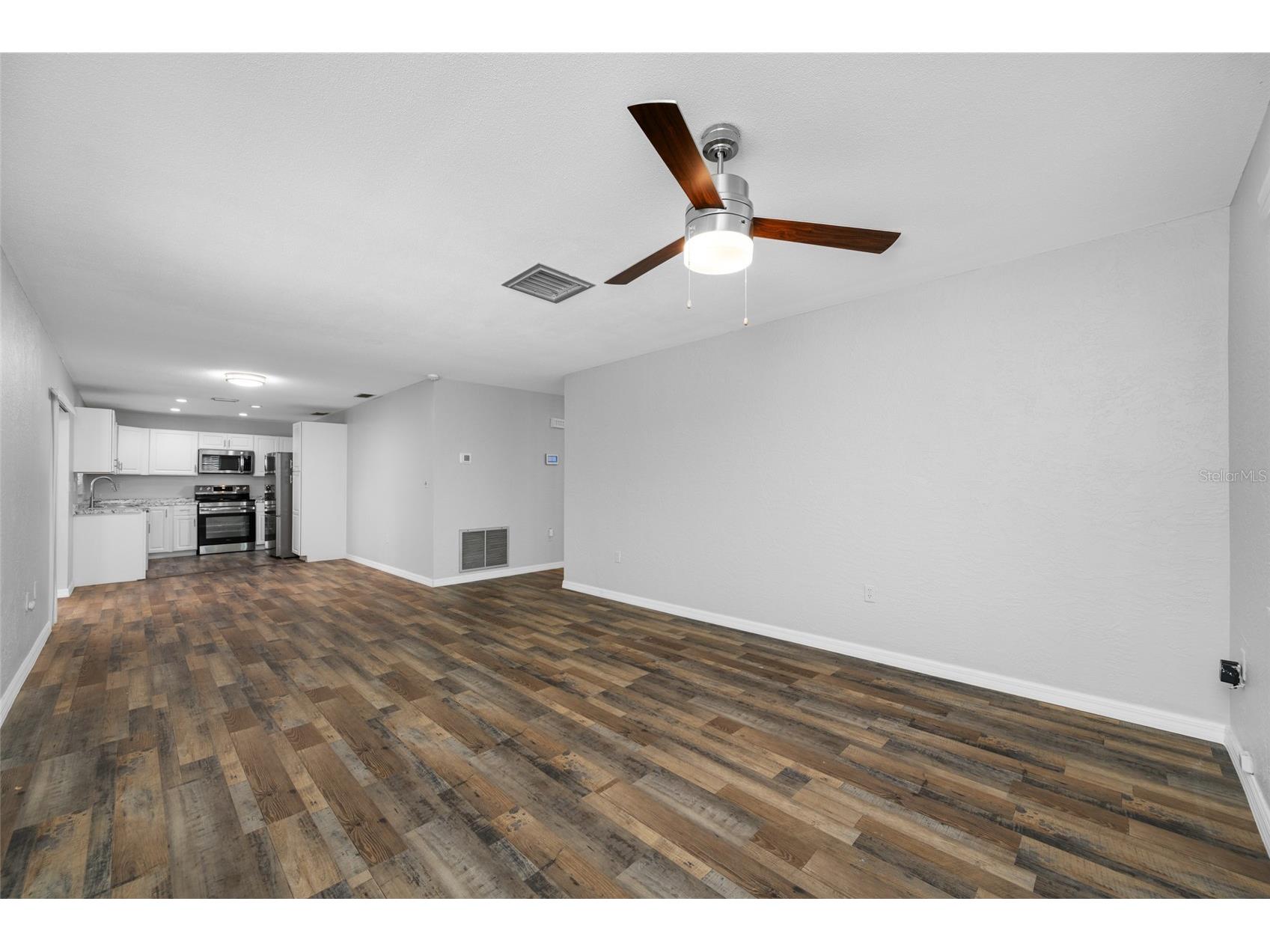 3259 Parkway Place Palm Harbor FL 34684 TB8528743 image17