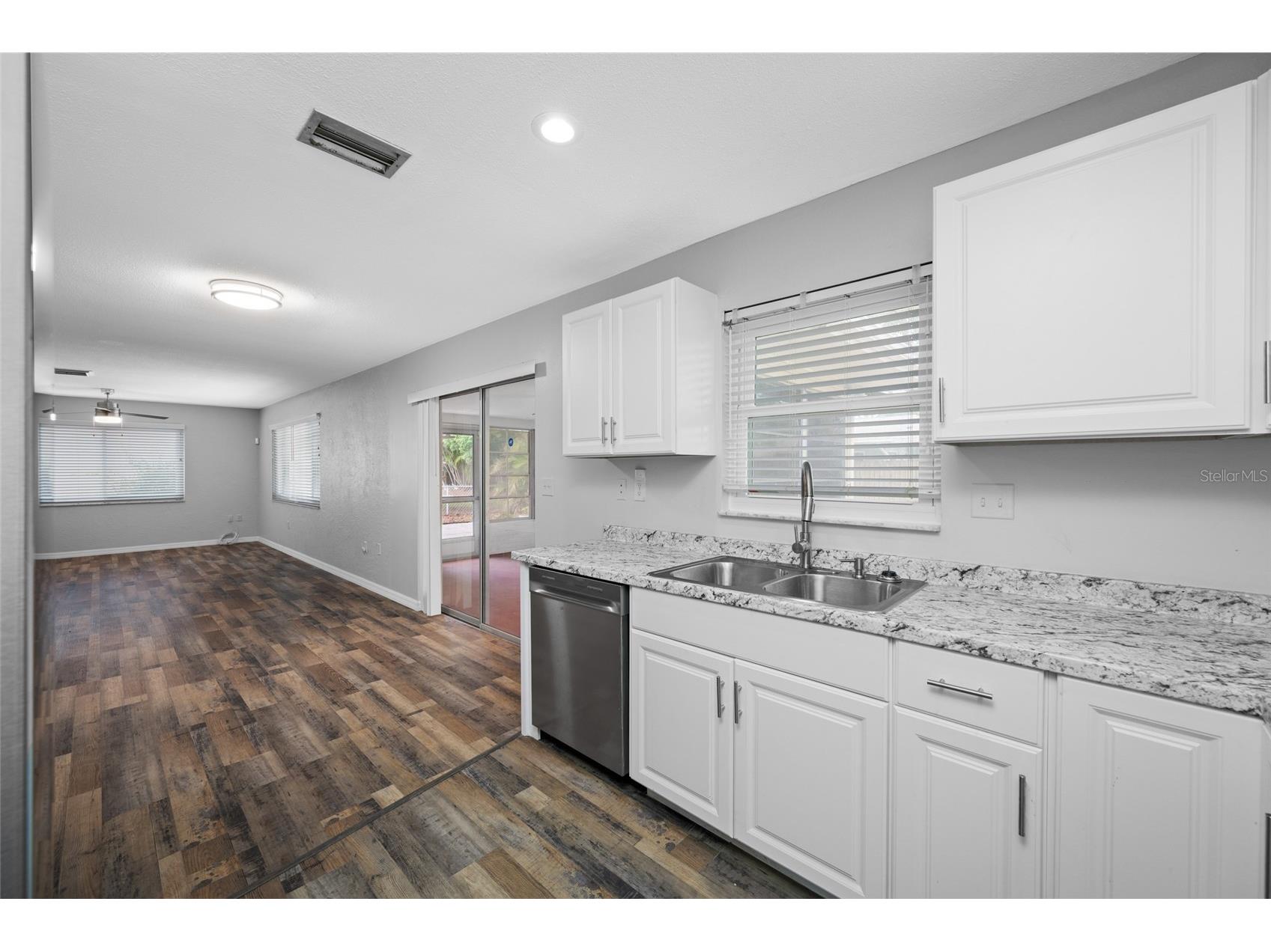 3259 Parkway Place Palm Harbor FL 34684 TB8528743 image30